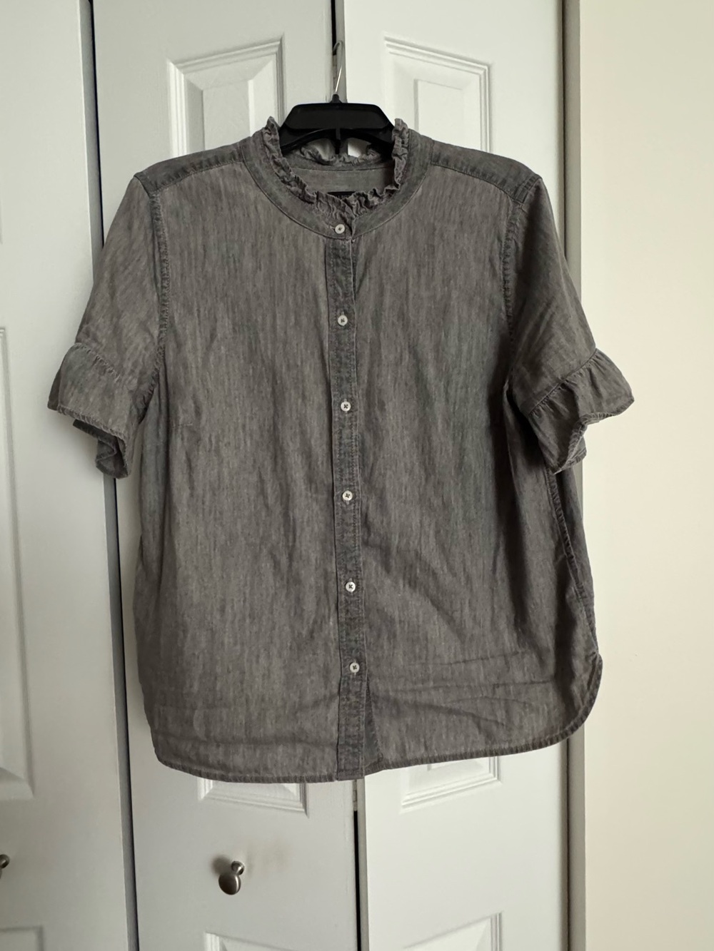 Talbots Washed Gray Short-Sleeve Ruffle Neck Button-Down Shirt